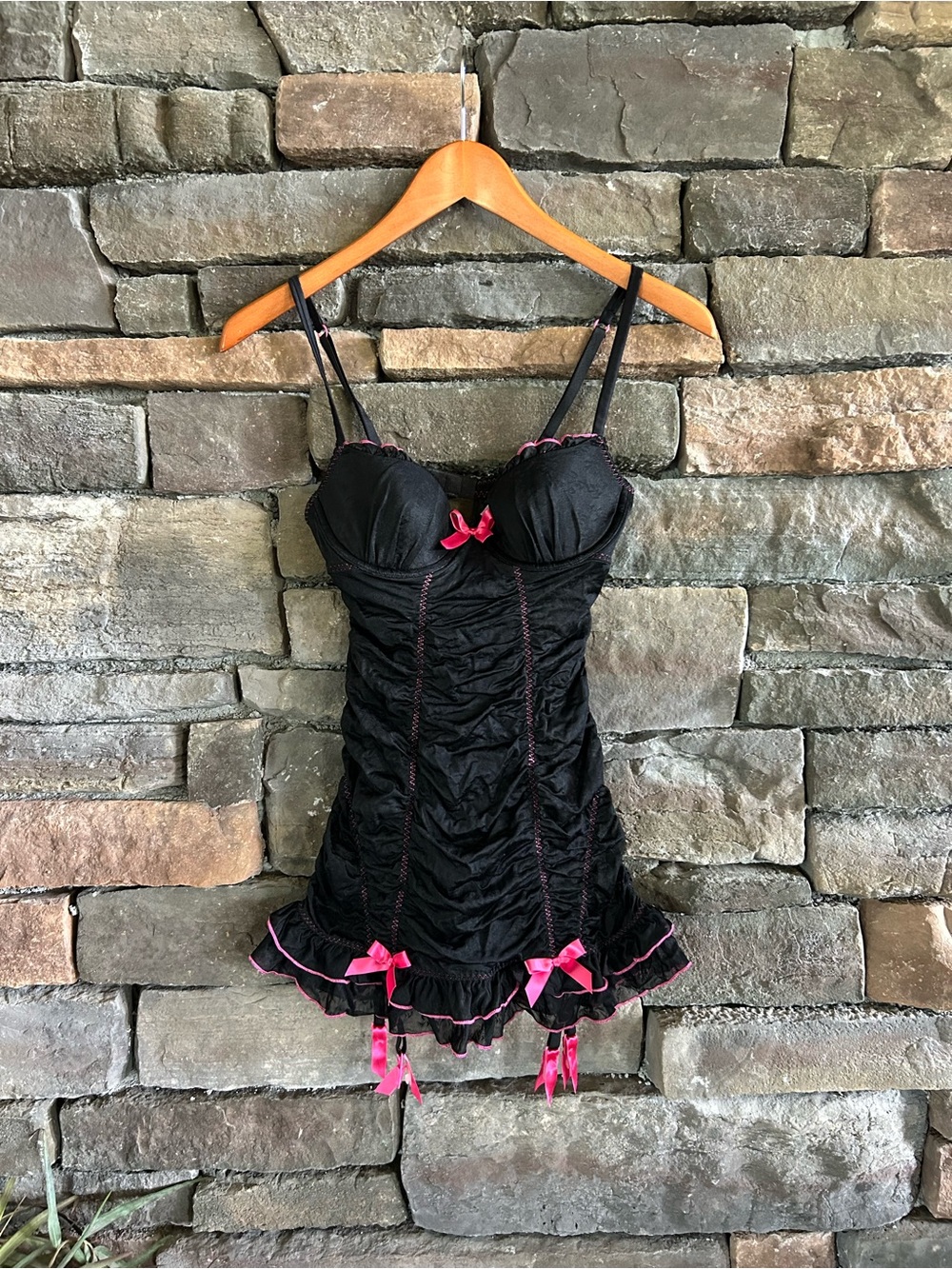 Victoria’s Secret VTG Y2K Sexy Little Thing Black & Hot Pink Garter Slip Dress